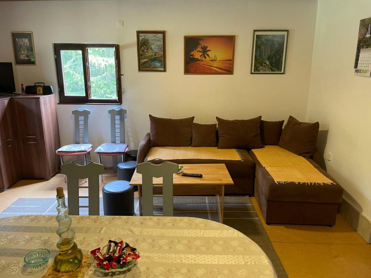 Villa Vikendica Na Sokolini Gornja Koprivna Exterior foto